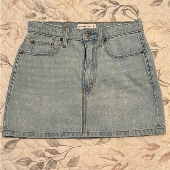 Abercrombie & Fitch Dresses & Skirts - Abercrombie & Fitch Blue Mini Skirt Casual Denim